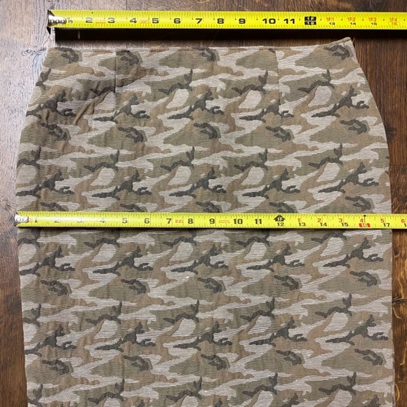 Nano Universe Camo Pencil Skirt - Size S - Picture 5 of 10